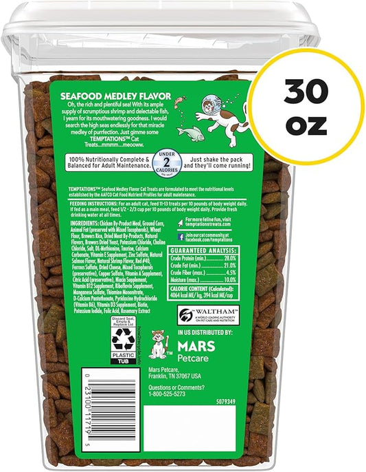 TEMPTATIONS Classic Crunchy and Soft Cat Treats Seafood Medley Flavor, 30 Oz. Tub Temptations