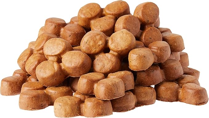 Amazon Brand - Wag Expedition Human Grade Organic Biscuits Dog Treats, Non-GMO, Pumpkin & Chia Seed, 10 oz, Pack of 1 - PAWPICO