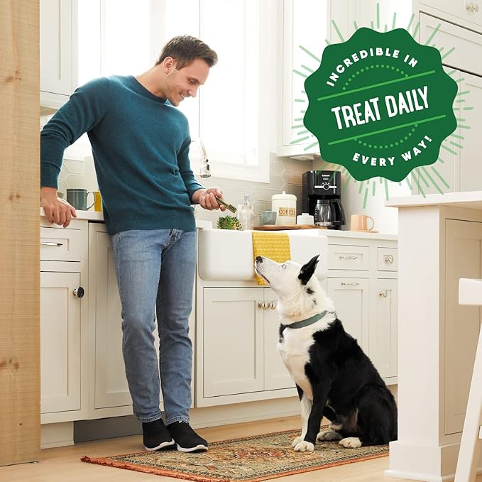 Greenies Regular Natural Dog Dental Treats, Sweet Potato Flavor, 36 oz. Pack (36 Treats) - PAWPICO