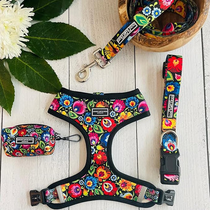 Lucky Love Dog Collars, Vivid Floral Dog Collar, Cute Dog Collar for X-Large Female Dogs, Spring & Summer Themed Flower Print, Blackbird, Extra Large LuckyLoveDog