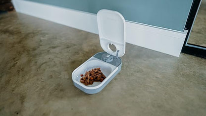Cat Mate C100 Single Meal Automatic Pet Feeder for Cats and Small Dogs (no ice Pack) - PAWPICO