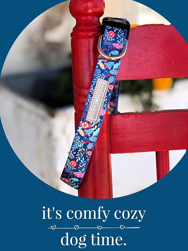 Lucky Love Dog, Blue Winter Pinecones Dog Collar, Vivid Winter Ornaments Dog Collar for Girl or Boy Dogs - (Large, SweetHoliday Collar) LuckyLoveDog