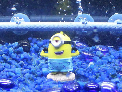 Penn-Plax Minions Officially Licensed 3-Piece Aquarium Ornament Bundle – Includes Kevin, Stuart, and Bob – Beach Themed – Small Penn-Plax