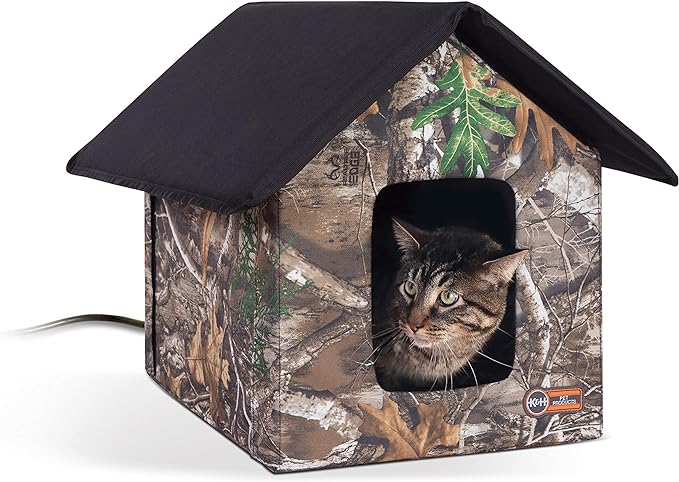 K&H Pet Products Outdoor Heated Kitty House, Outdoor Cat House for Outside Community Cats, Strays, and Ferals, Insulated Shelter, Warming Cold Weather House with Heated Pad for Winter - RealTree EDGE - PAWPICO